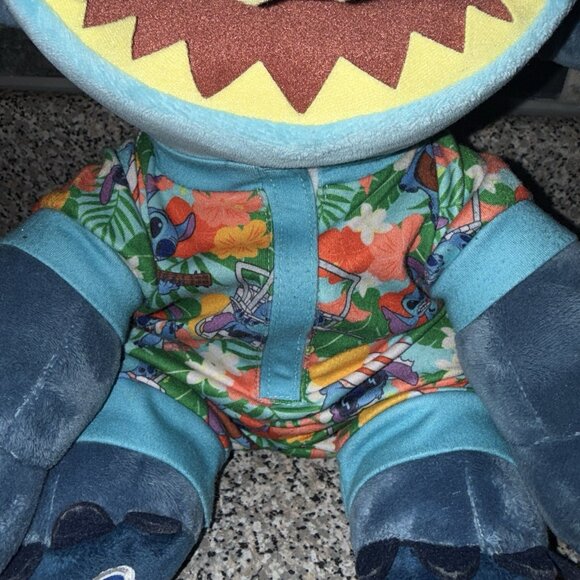 Build-A-Bear Disney STITCH The Alien with Sleeper - Picture 3 of 6